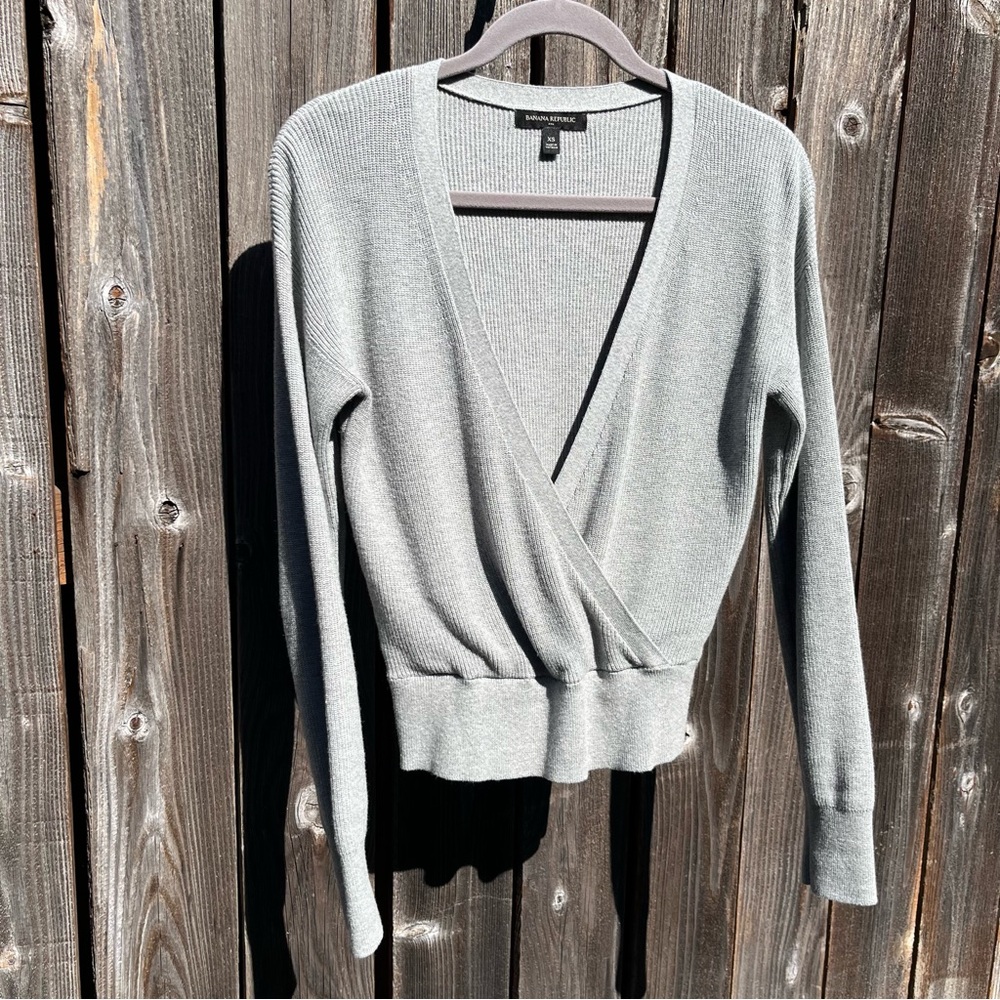 Banana Republic gray ribbed wrap sweater size XS